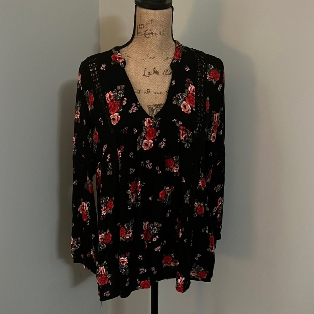 Long-sleeve tunic top